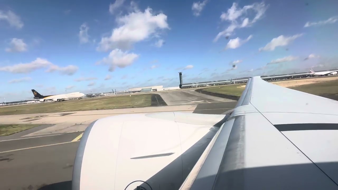 Air France B777-300ER Takeoff from Paris Charles De Gaulle