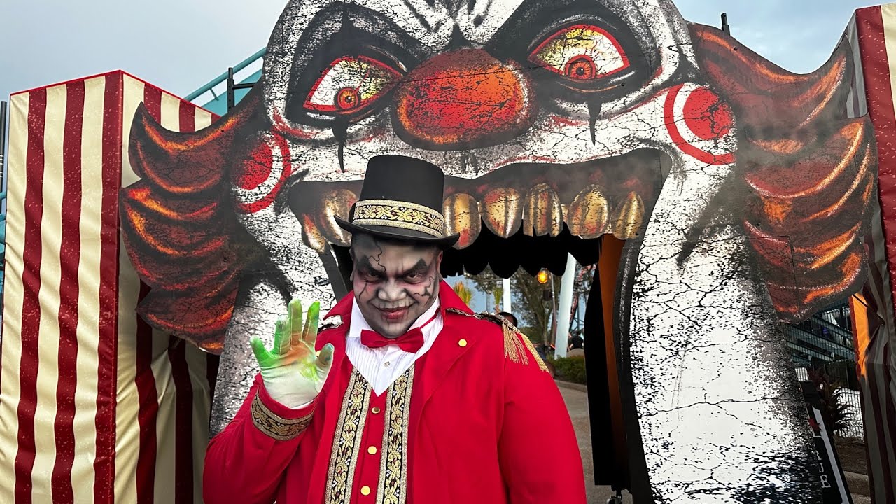 The Complete 2023 SeaWorld Howl-O-Scream Opening Night Experience | House & Zone POV, Shows & More!