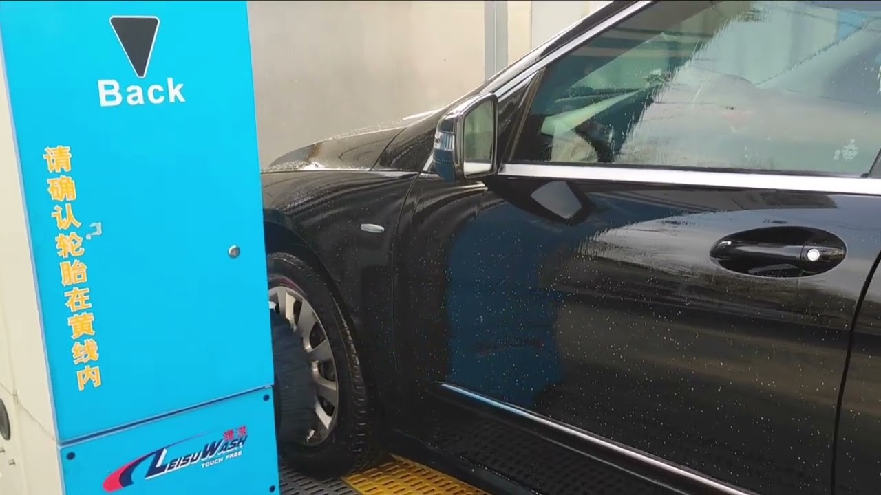 How Leisuwash DG smart touchless cart wash machine clean a dirty car with full dust on surface