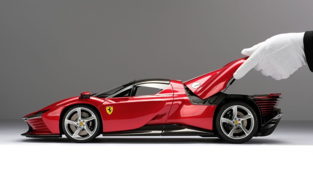 Handling Your Model: Ferrari Daytona SP3 at 1:8 scale