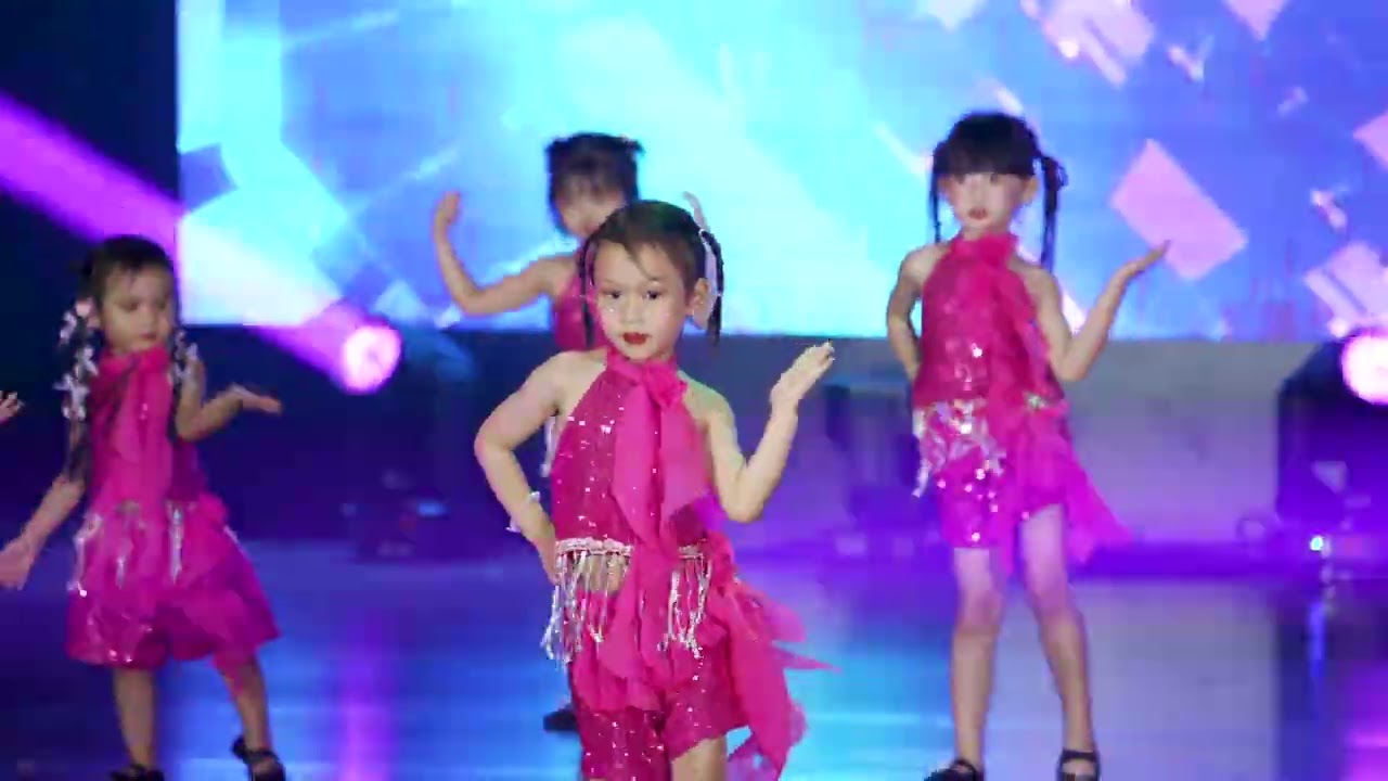 mina nhảy Daddy - Mina Minh Đan