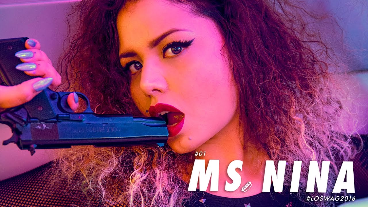 #01 MS NINA 🌭 Atraco Chupa Chupa Chic 