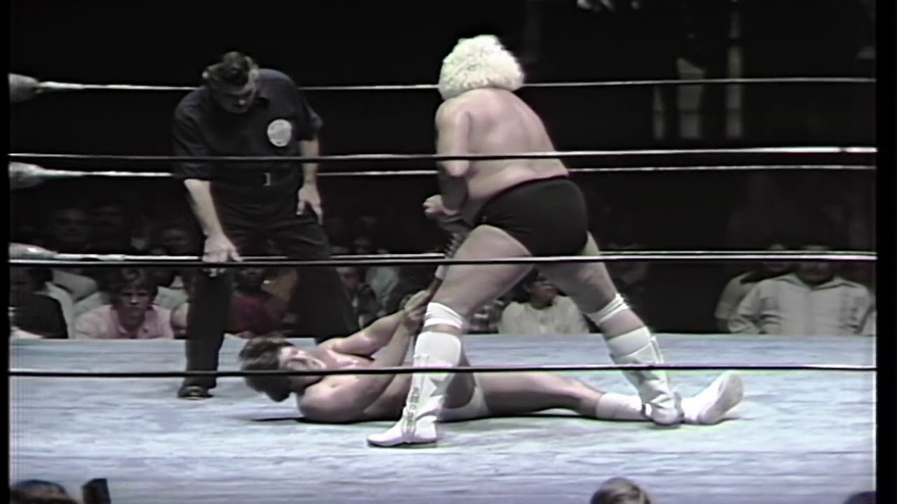 Dusty Rhodes vs Gino Hernandez (December 5, 1980)