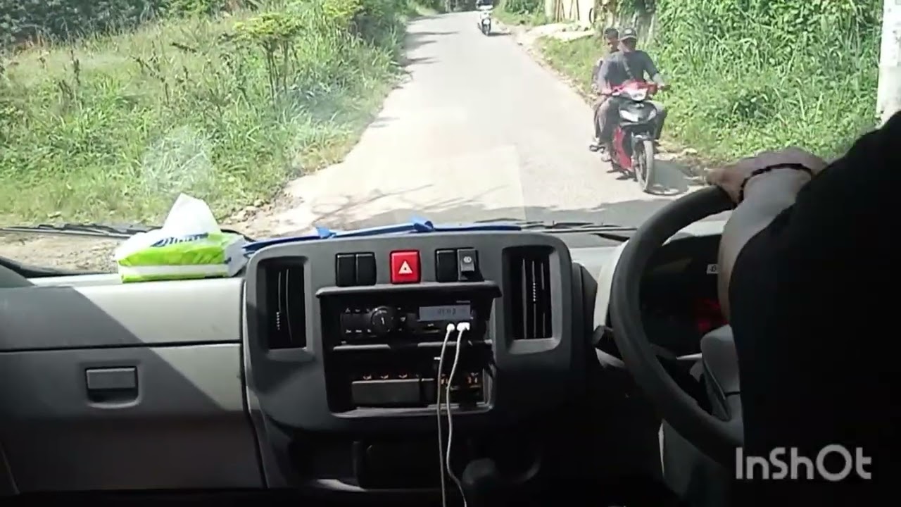 Cuacanya panas kita malah naek gunung 