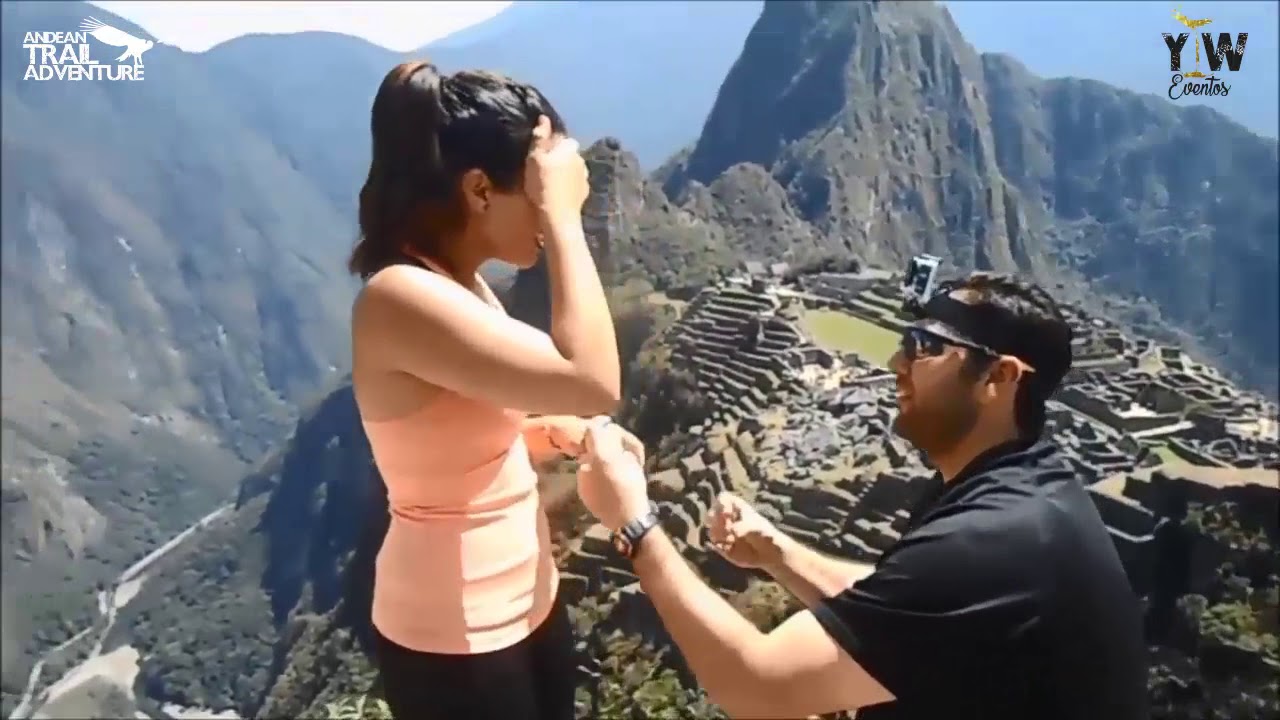 MACHU PICCHU PEDIDA DE MANO