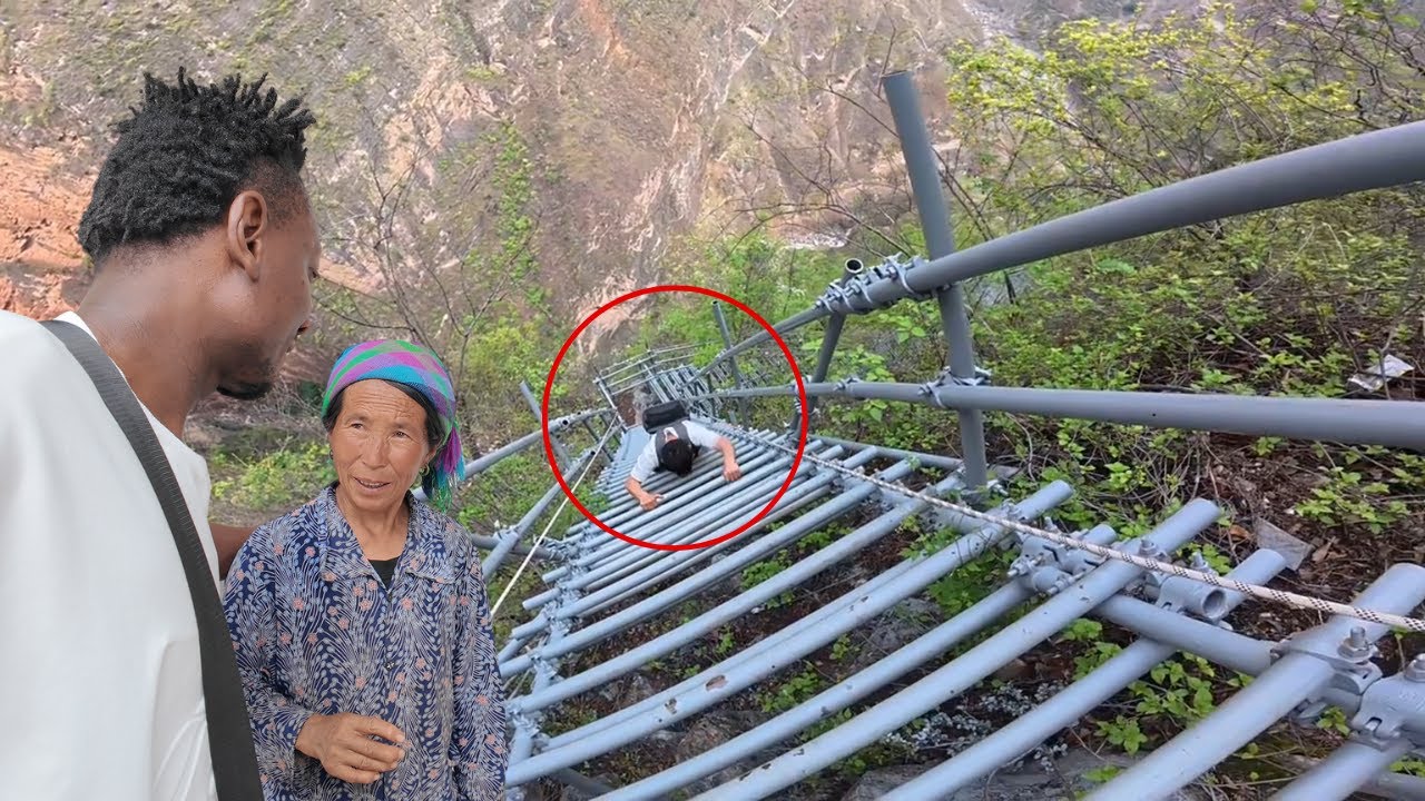 Visiting Chinese Tribe Living in the Most Dangerous Mountain Cliff in China EPS3 🇨🇳