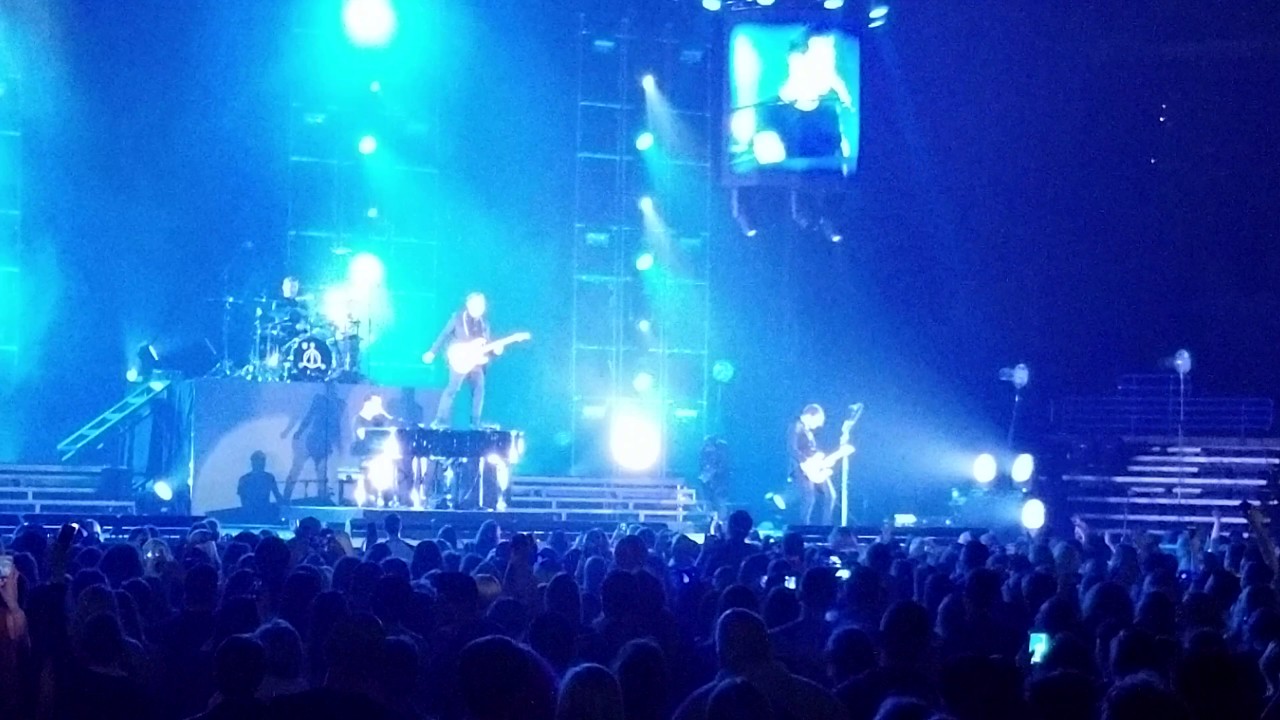 Panic! At The Disco / Bohemian Rhapsody - Live at Scottrade Center, St. Louis, MO 4/5/17