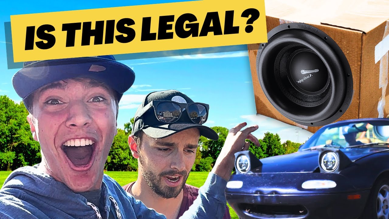 Blasting a Cardboard Subwoofer Tower In Front of the Police (HEARING LOST)