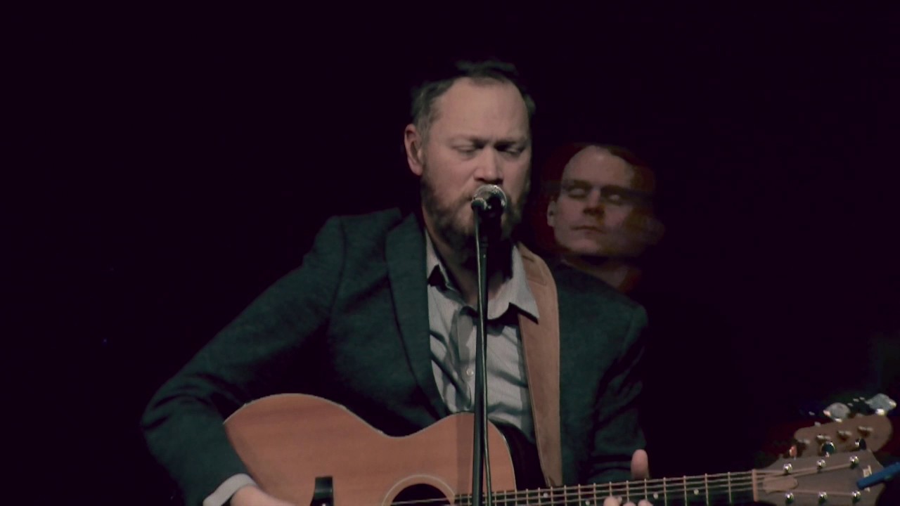 Andrew Peterson sings 