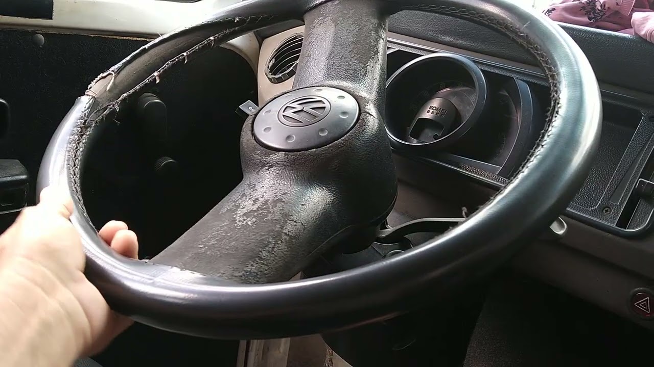 Kombi com folga no volante 