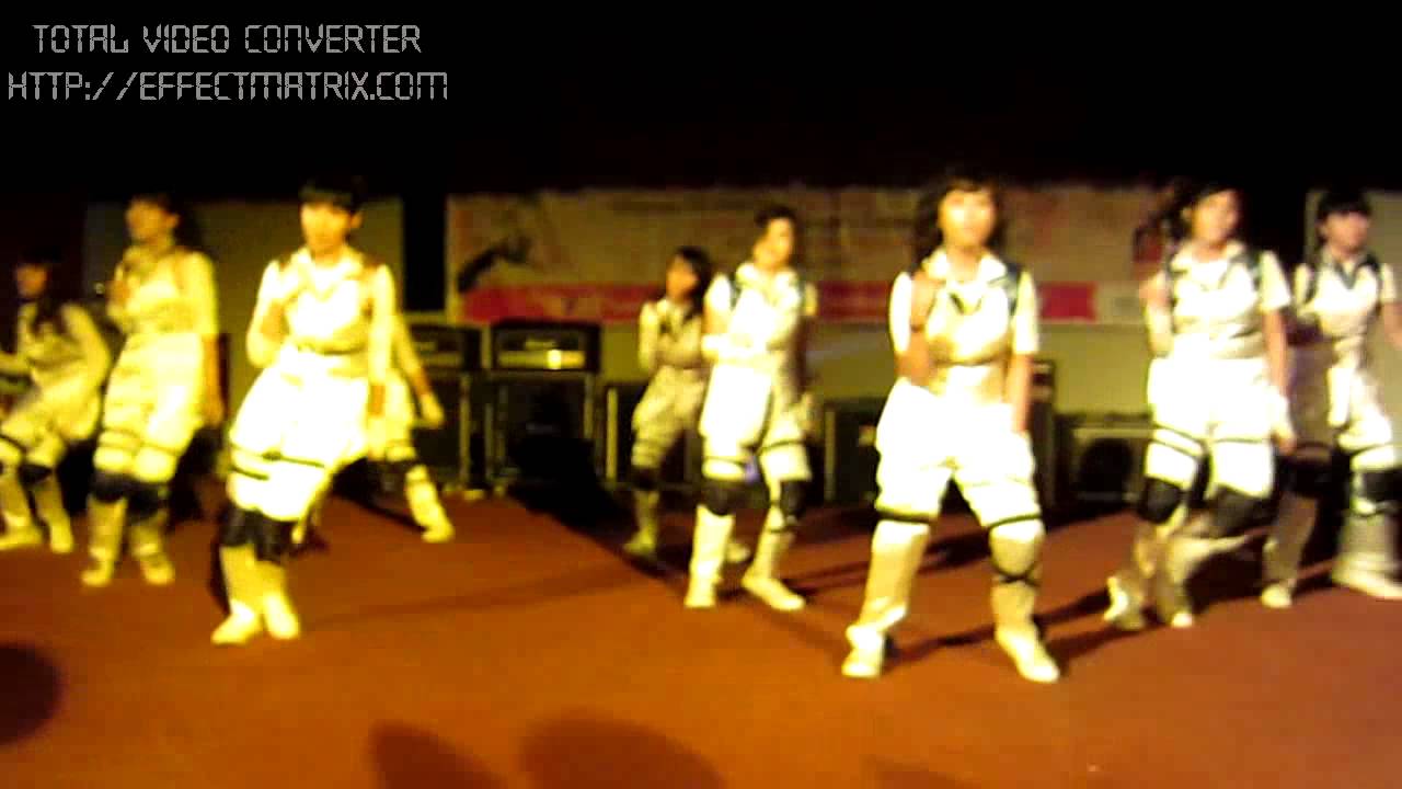 arigatou~sekai doko ni itemo by JStorm (Semarang,Indonesia)