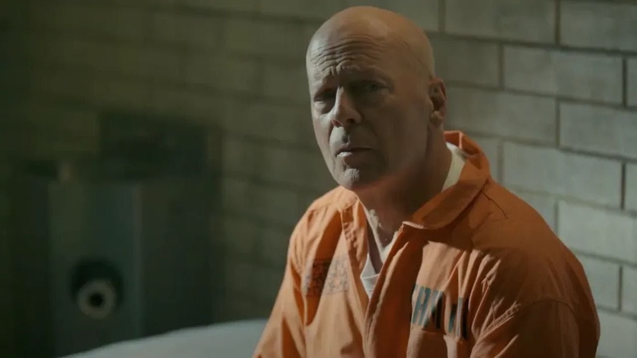 UNDER ATTACK! SPECIAL FORCES FIGHT TO PROTECT A SECRET BASE! &ndash; Bruce Willis