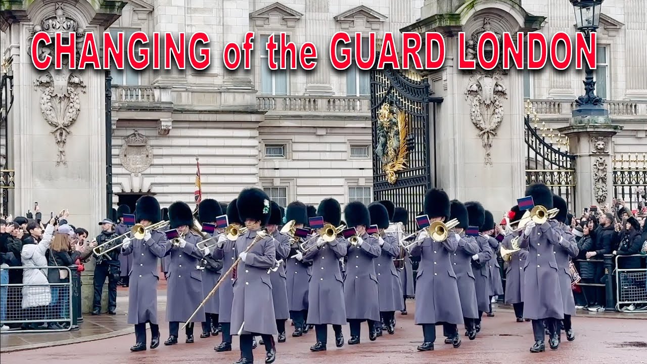 CHANGING THE GUARD LONDON BUCKINGHAM PALACE Number 7 Company Coldstream Guards NEW 💂‍♀️