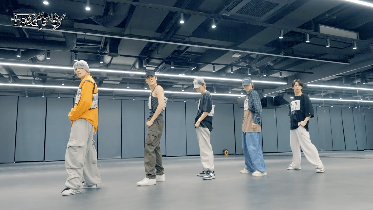 WayV 威神V 'HIGH FIVE' Dance Practice Behind the Scenes