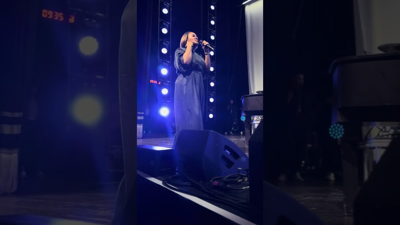 Tasha Cobbs Leonard @ One Hallelujah Tour