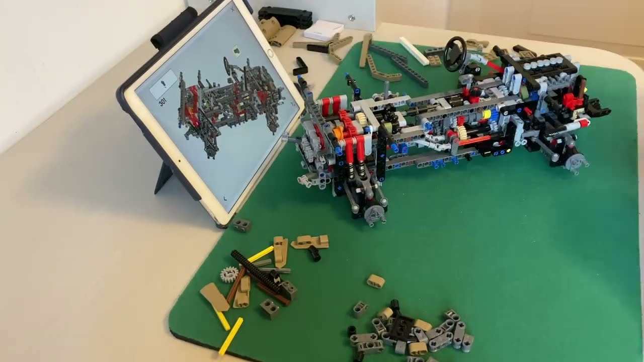 LEGO TECHNIC 42110 speed build