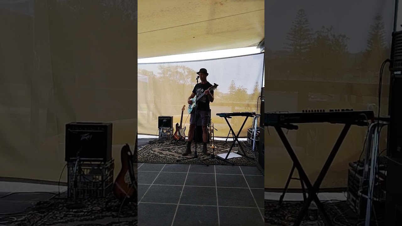 HURT by TRENT REZNOR covered by Nigel Harrington @ Coffs Yachtie 1/2/2025...