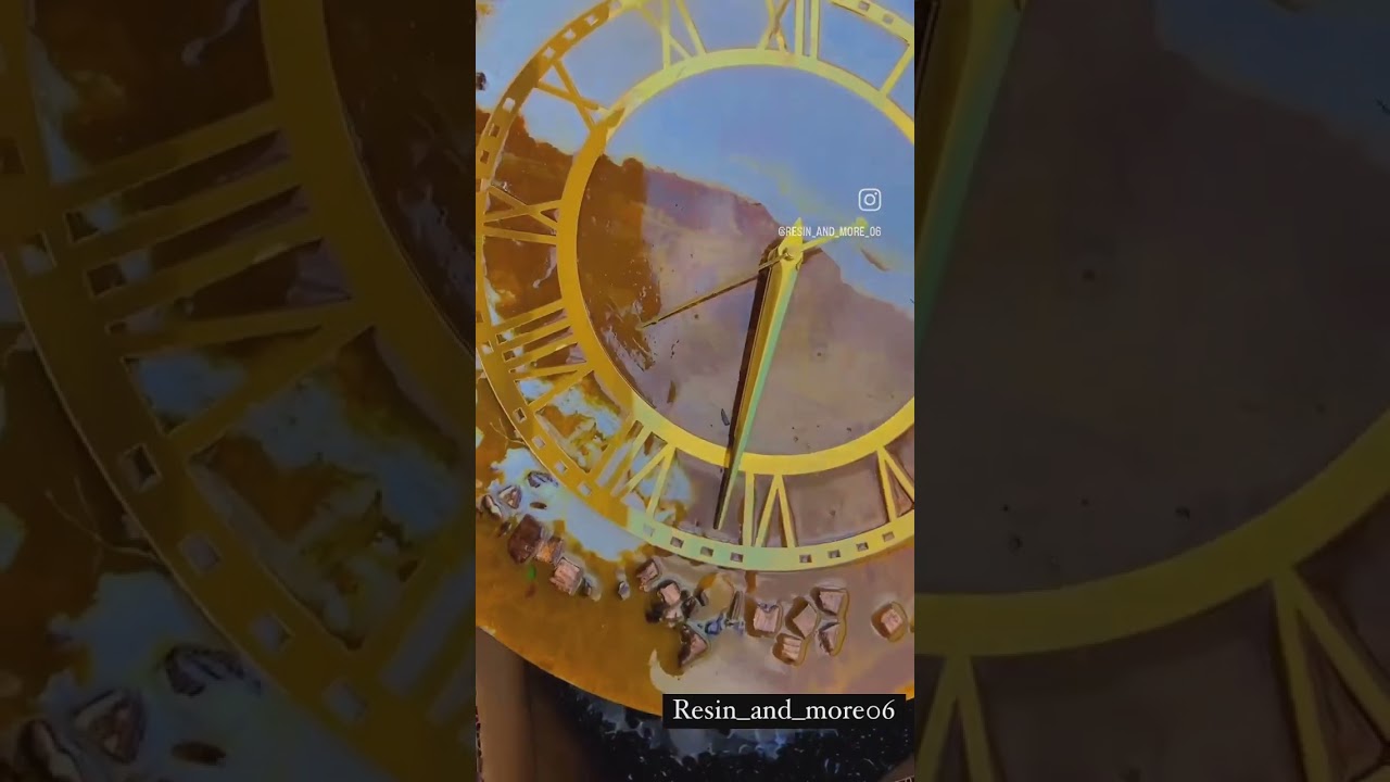 Decorating your home with resin wooden watch⏱️ #dmnow #reelsinstagram #shortvodeos #resinartist