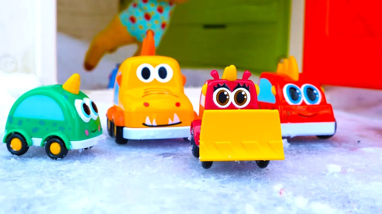 Мокас Капуки Шоу -Тоннелепроходческий комплекс - видео про машинки - играем с Машей Капуки Кануки
