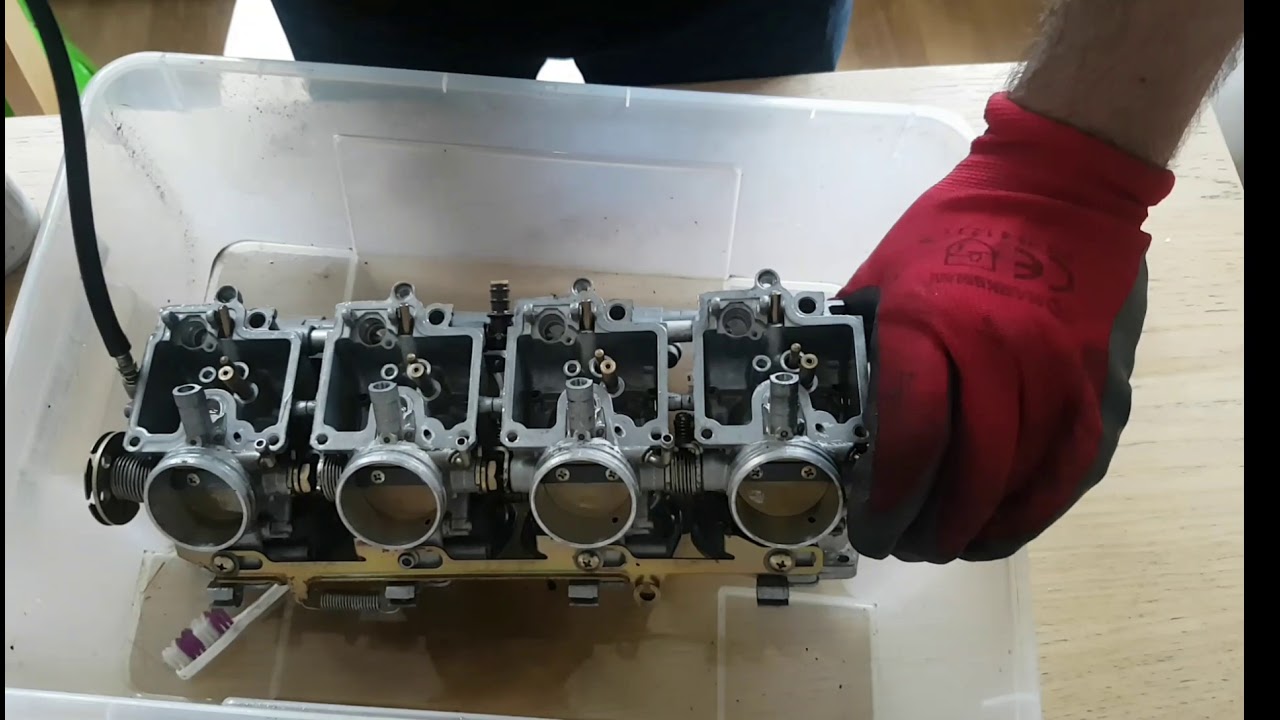 kawasaki ZX6R Limpando o Carburador da Braba