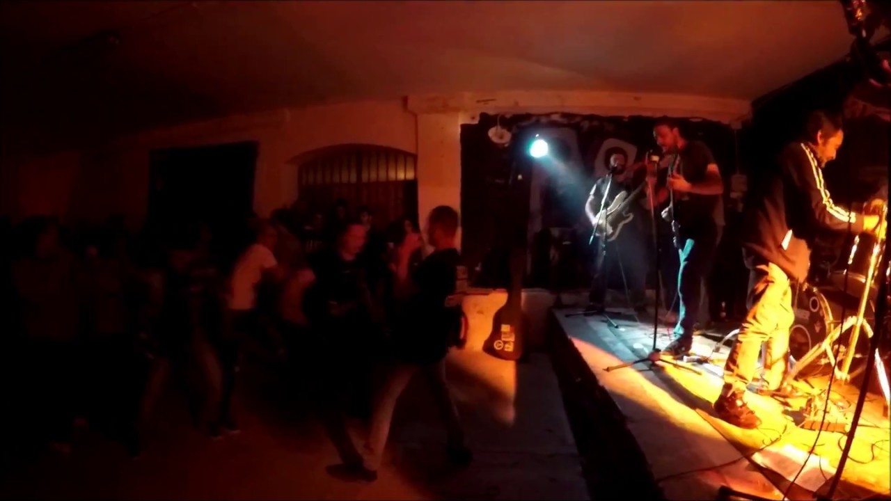EVERSIONE - un istante di fervore @Lecce Villa Matta Occupata