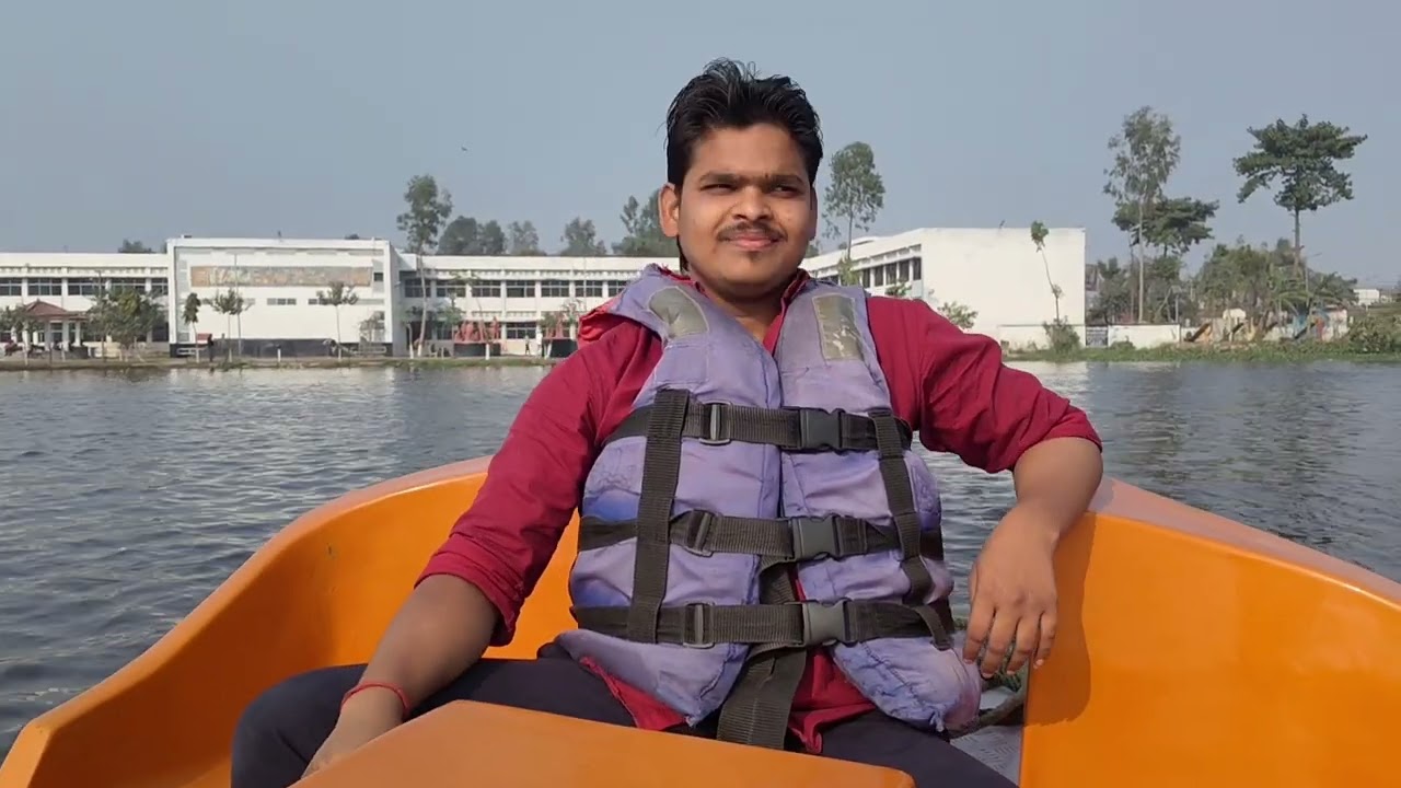 Museum me boat ride dosto ke saath 🚣🚤🚣‍♂️🛥️