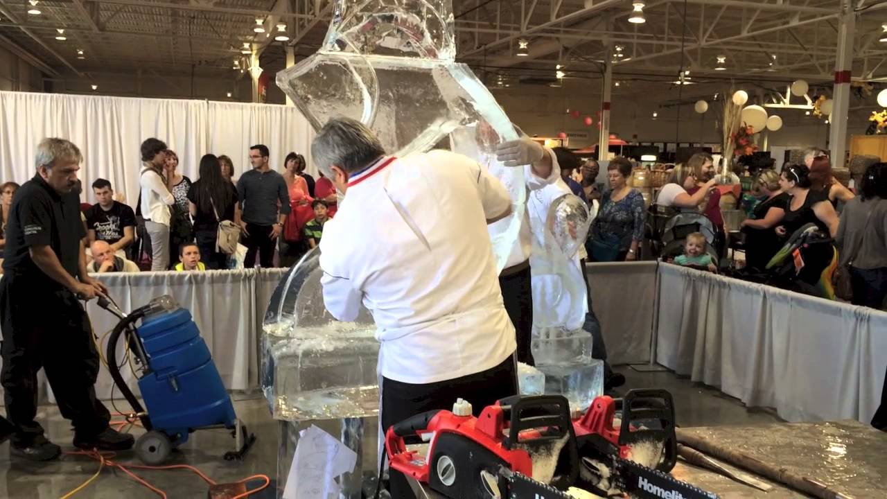 GERARD TAURIN - SHOW sculpture sur glace Canada’Baking and Sweets Show