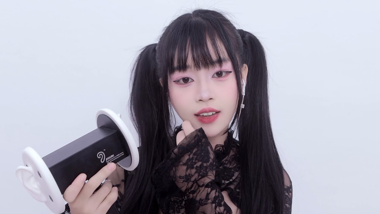 🥰晓美 Xiao Mei ASMR  舔耳口腔音喘息 Ear Licking  Licking And Eating Ear Licking