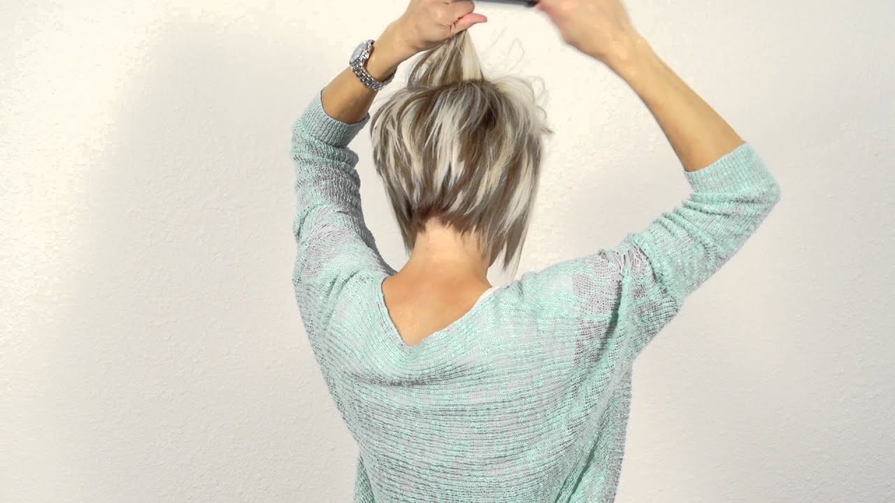 HOW TO TEASE HAIR ** BACK COMBING 101