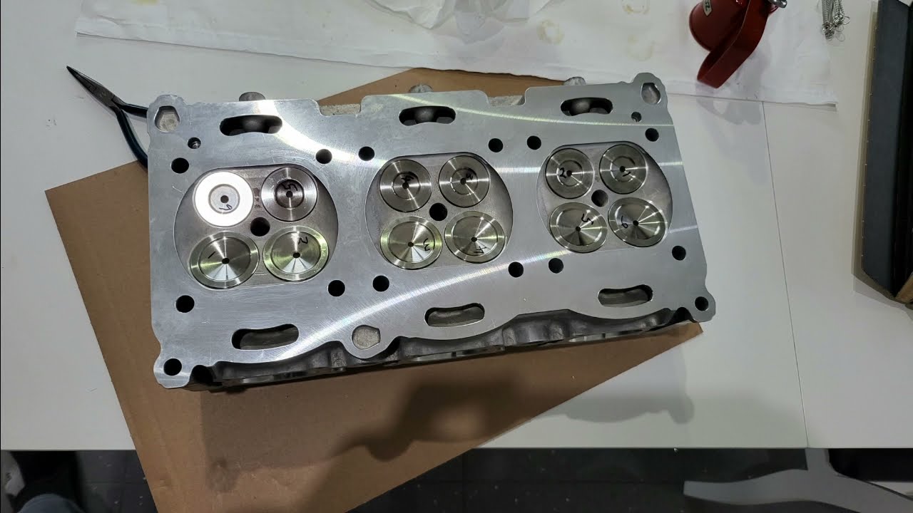 Porsche 996 GT3 M96.79 engine rebuild. Part 17. Comparison with standard and 997 Cup heads, assembly