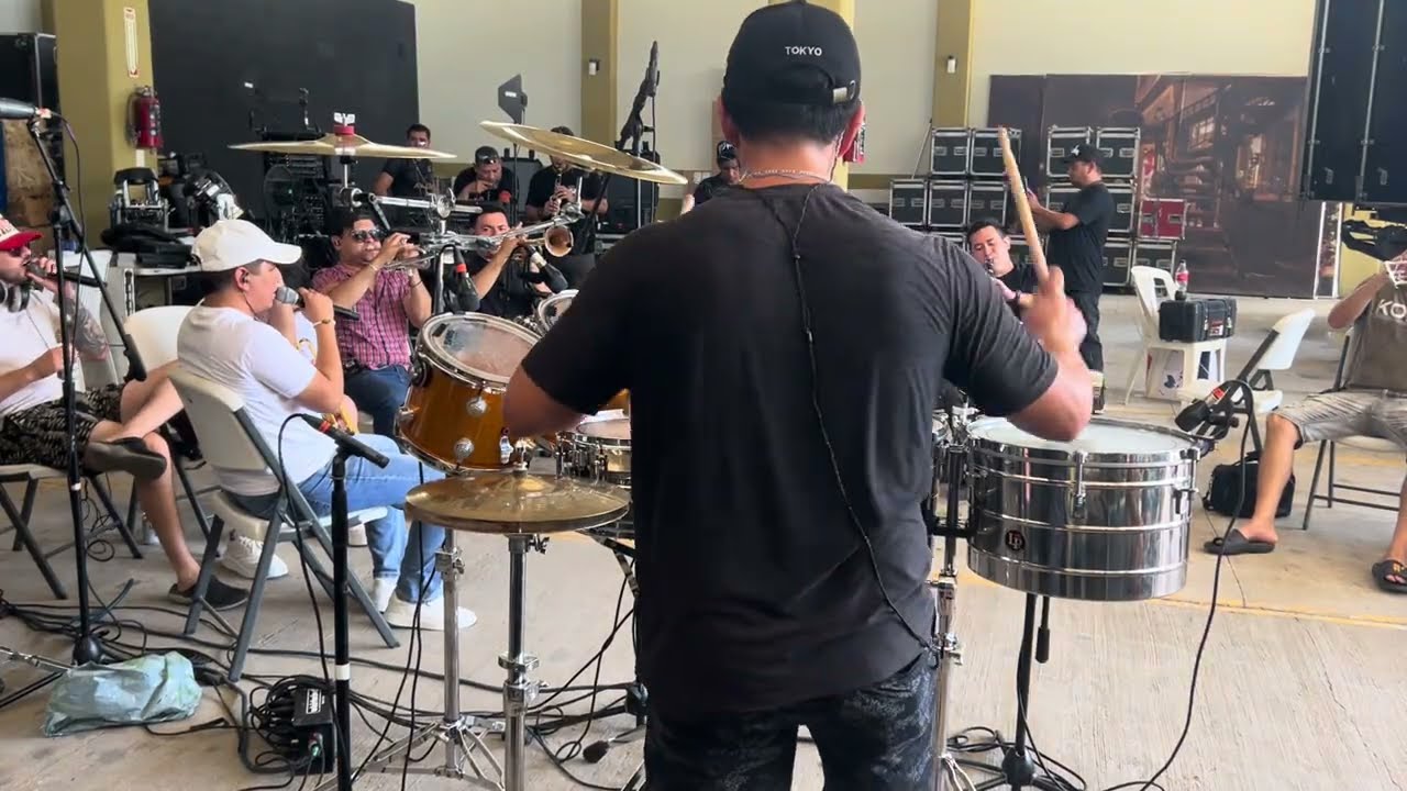 Banda La Adictiva ensayando 🥁🎶 #alexisquiñonez #tarolero #percusion #banda 