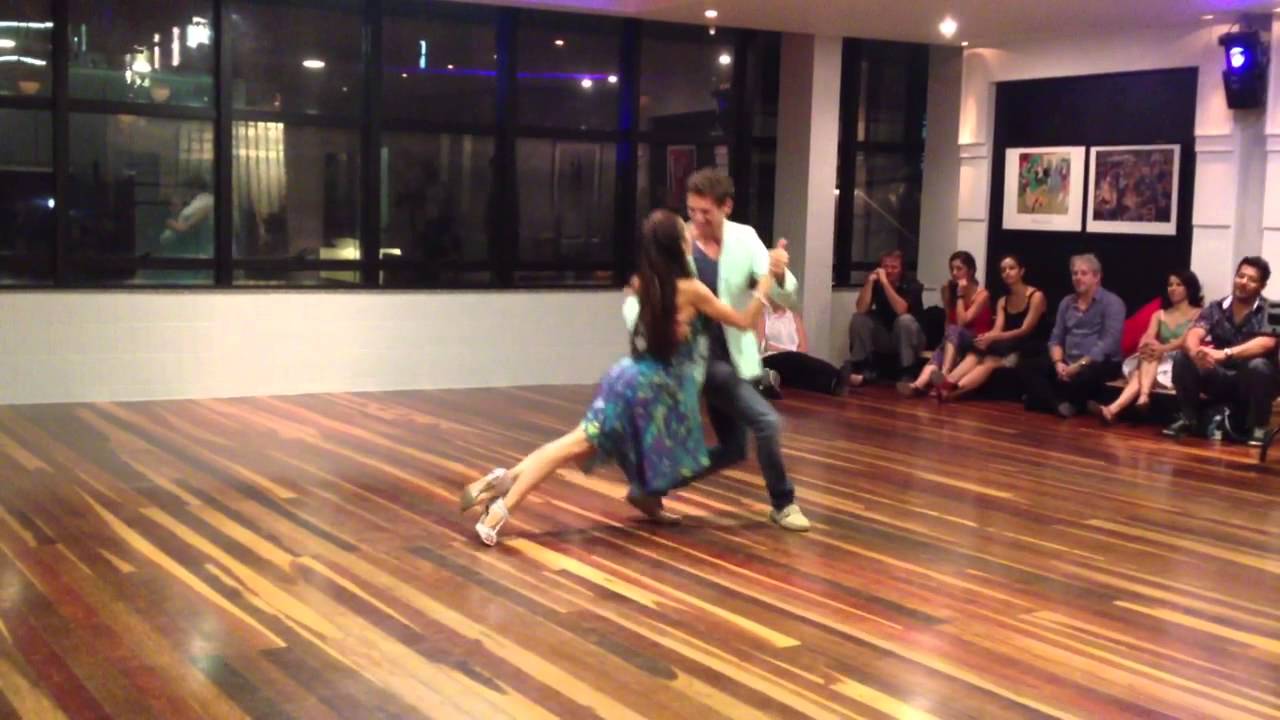 Anderson Mendes e Brenda Carvalho - 02/03 - Milonga El Abrazo - 23/03/14