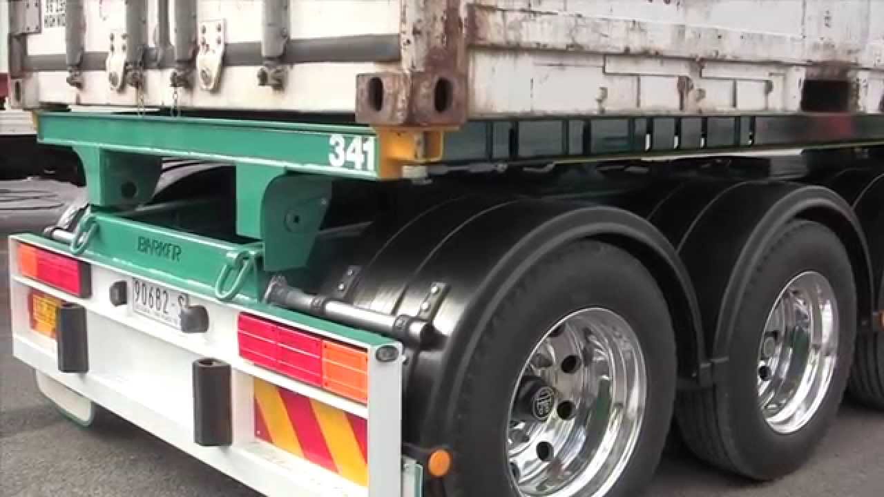 Barker Roll Back & Retractable Trailers