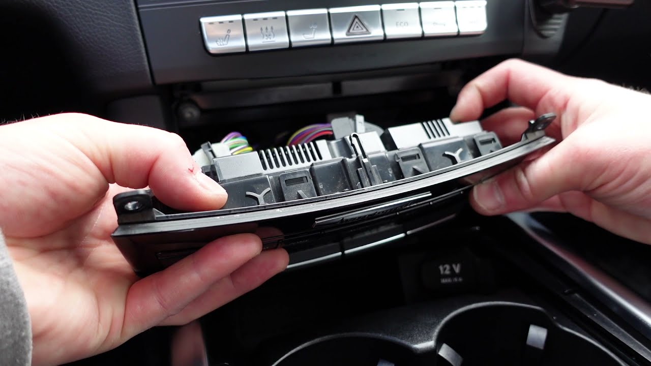 Mercedes W212 | How To Replace AC-unit Trim