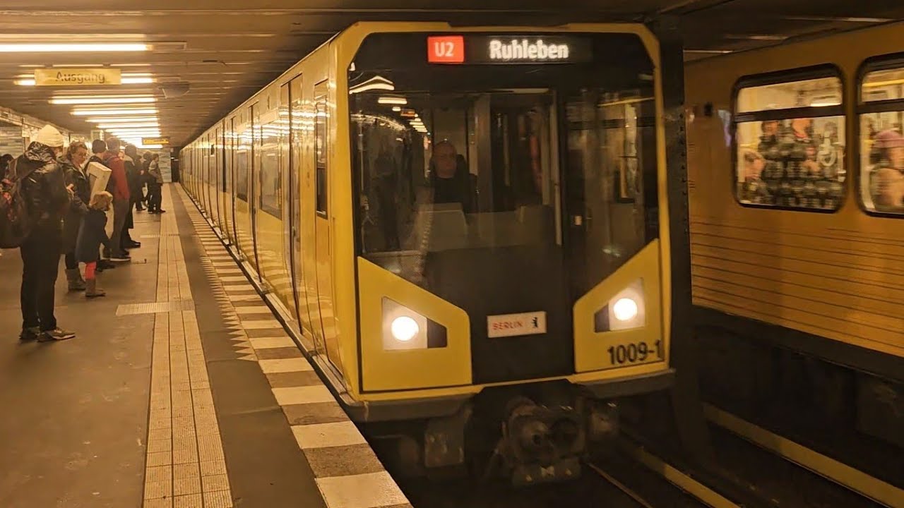 U-Bahn Berlin Bahnhof Ernst-Reuter-Platz von der Linie U2 mit HK06 & Gl/1E & IK18 & HK00 & A3L92