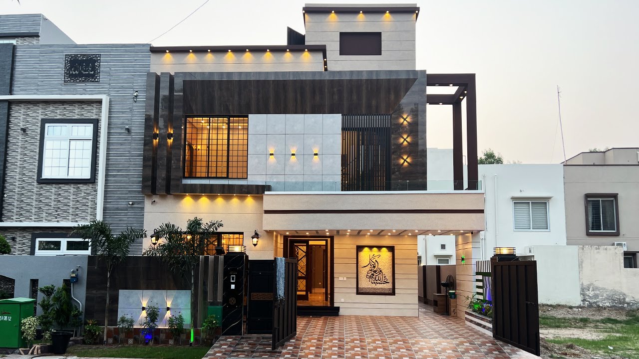 10 Marla Luxurious House 🏡 With Modern Design In Bahria Town Lahore @AlAliGroup
