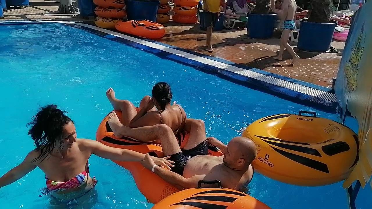PARCUL DE DISTRACTII ACVATIC DIN EFORIE NORD AQUA PARK - DISTRACTIE PE TOBOGANE SI MULTIPISTA