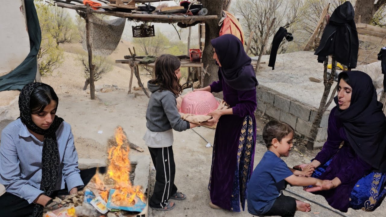 The Lifestyle of a Devoted Single Mother: Ashraf's Efforts to Survive Her Children