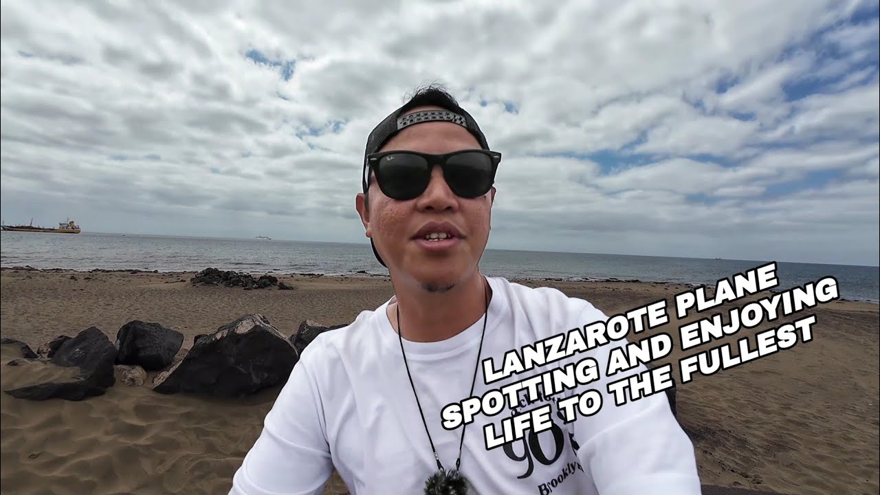 Lanzarote Plane Spotting Having fun while Biking along Avenida Matagorda Weather Updates!