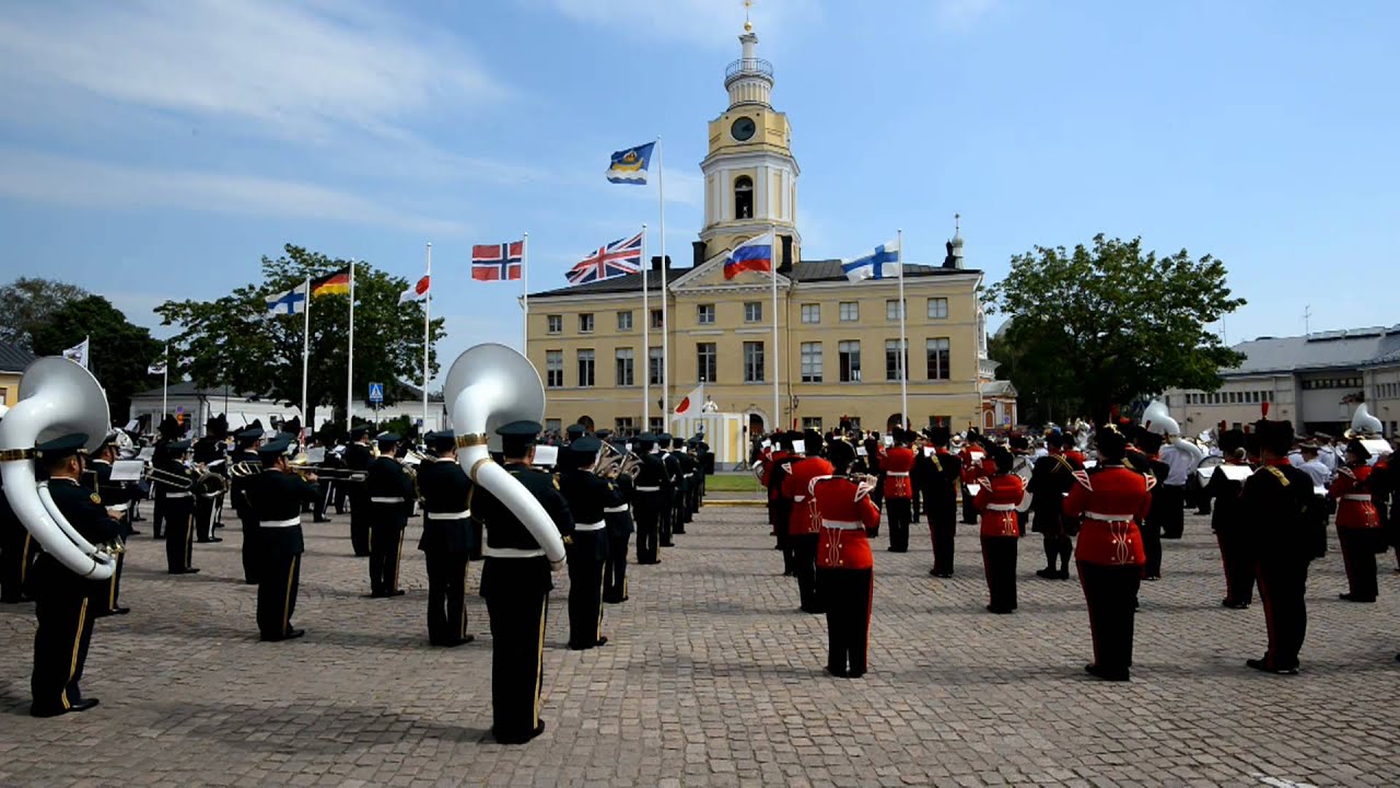 Hamina Tattoo-paraati Raatihuoneentori 2014