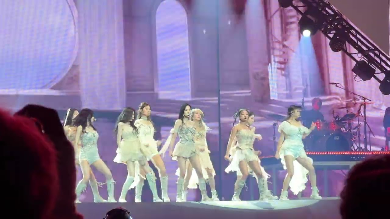 TWICE - Ready To Be @ Oakland 6.14.23 - Feel Special