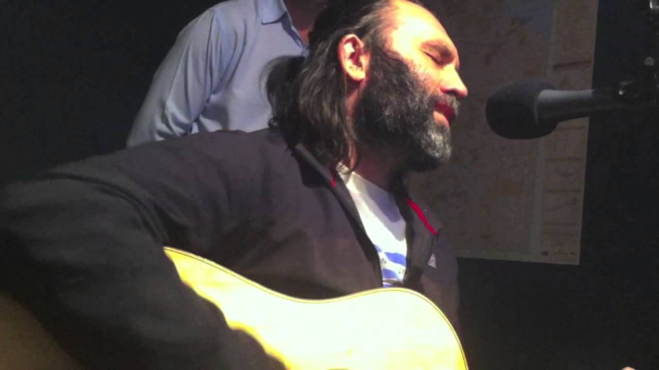 Colin Lillie 'She' Live on 8HA for intune alice springs