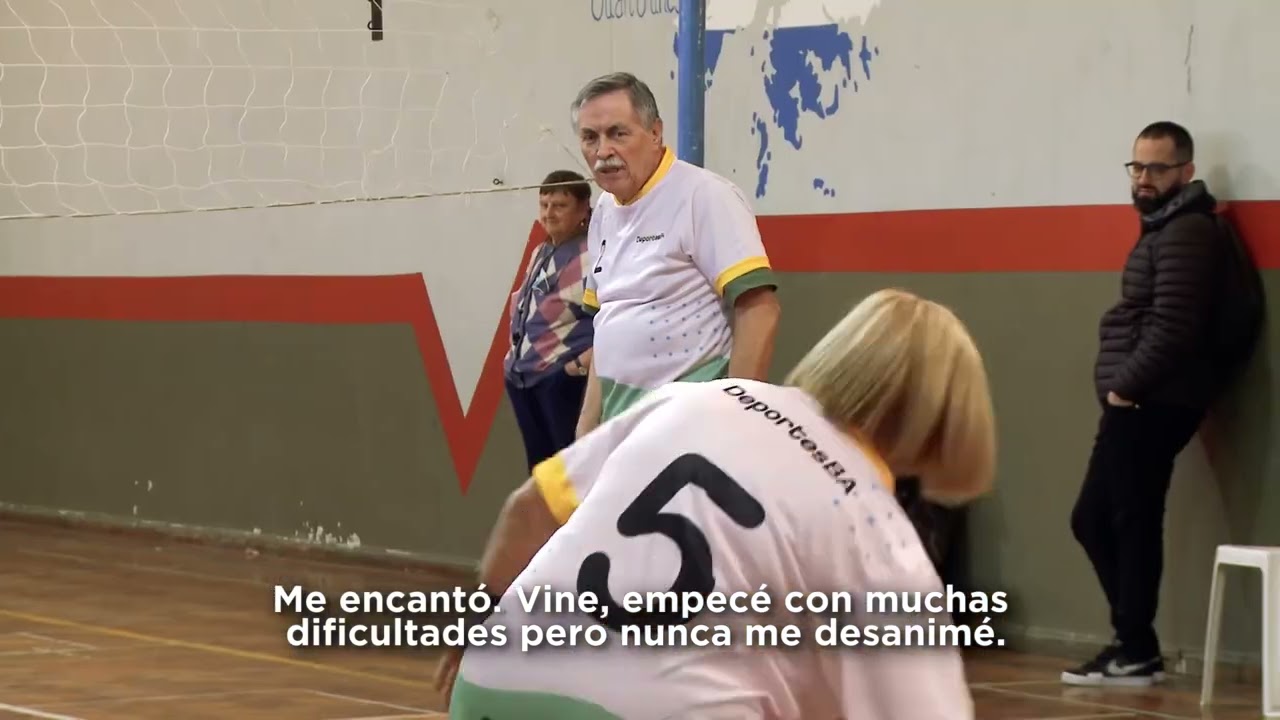 Los secretos del newcom, el deporte furor entre los adultos mayores de la Ciudad