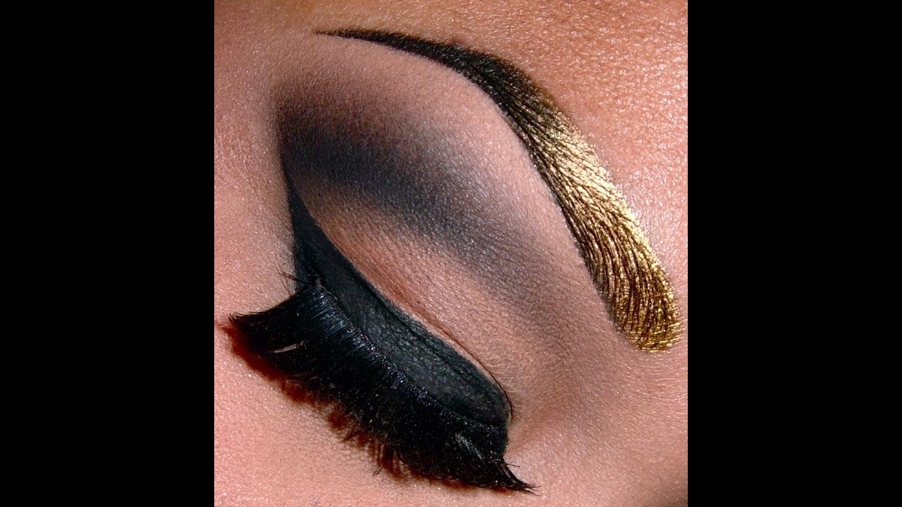 Dramatic New Year's Eve Makeup Look!