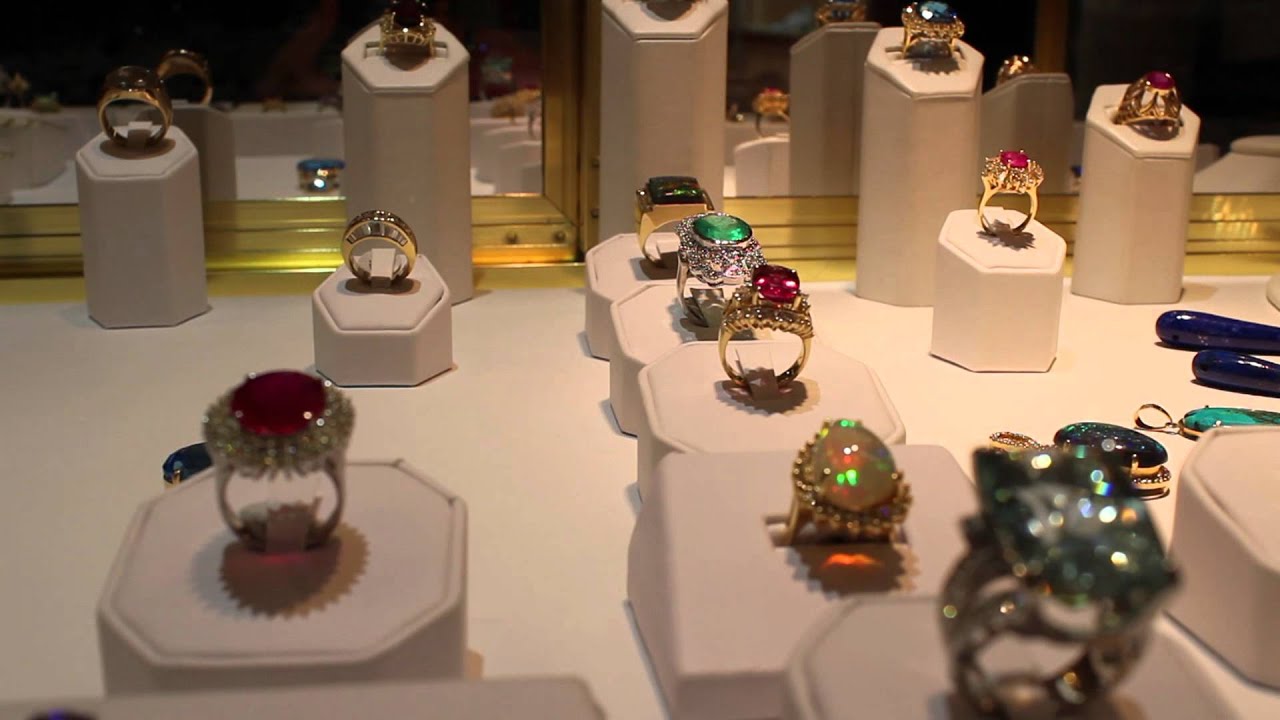 Why you should visit the JOGS Tucson Gem & Jewelry Show