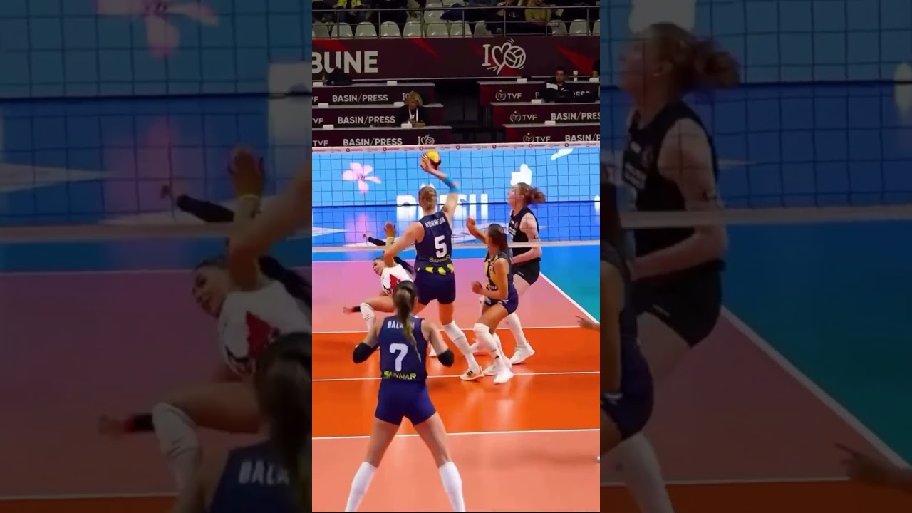 Alessia Orro 🟨🟦 Monster Block #volleyball