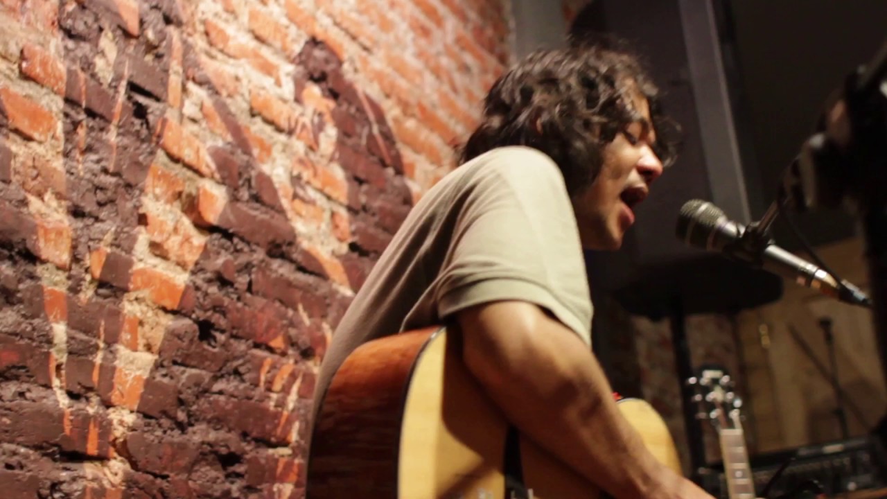 AO - Jason Ranti Live at Earhouse
