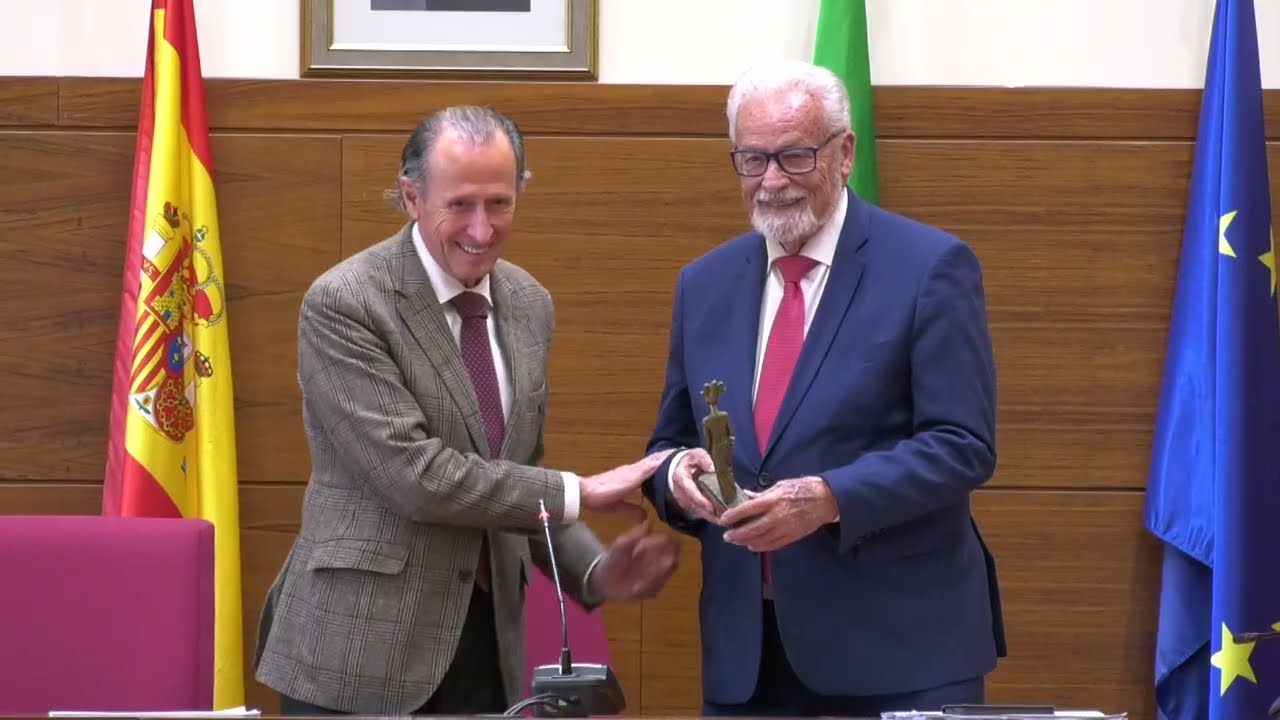 EL DEFENSOR DEL PUEBLO ANDALUZ JESÚS MAEZTU REALIZA VISITA INSTITUCIONAL A CHICLANA