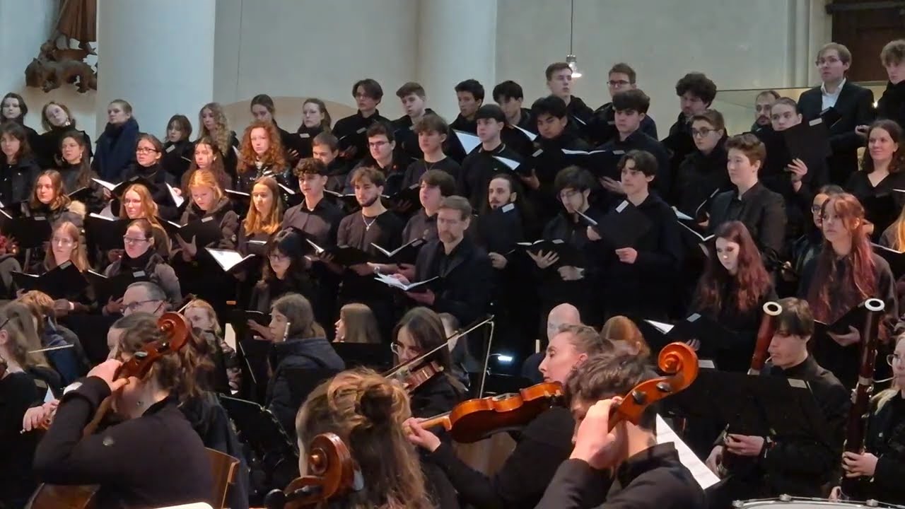 Credo - Missa Sancta No. 2 in G-Dur, Op. 76 - 