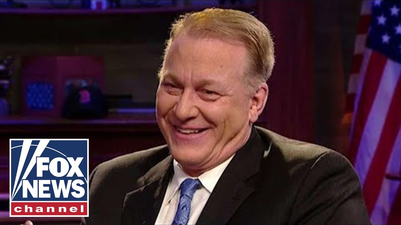 Curt Schilling believes his conservative views are keeping him out of baseball's Hall of Fame
